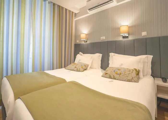 Dinya Lisbon Hotel